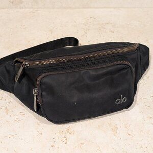 Alo Yoga Explorer Belt Bag